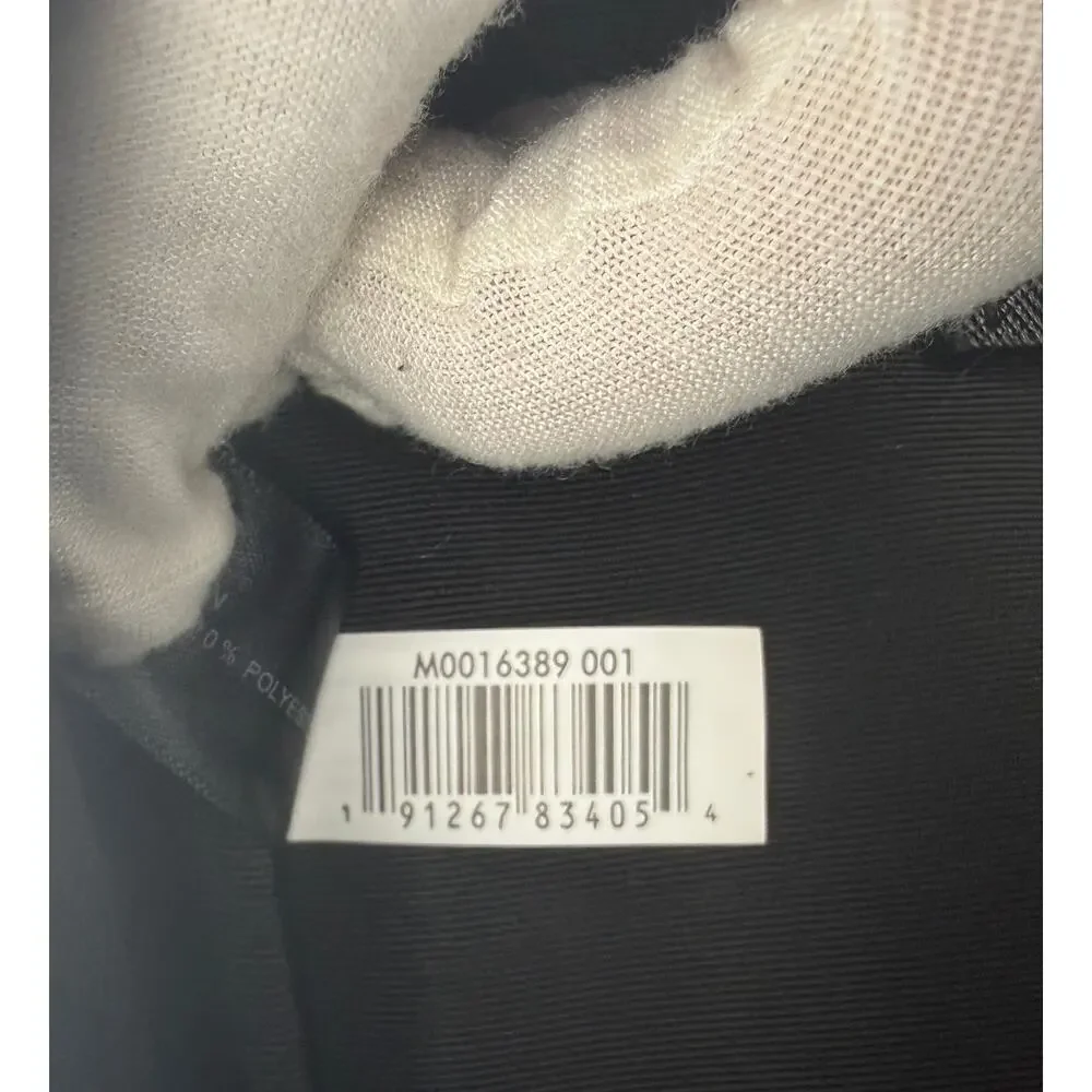 Marc Jacobs small sleek